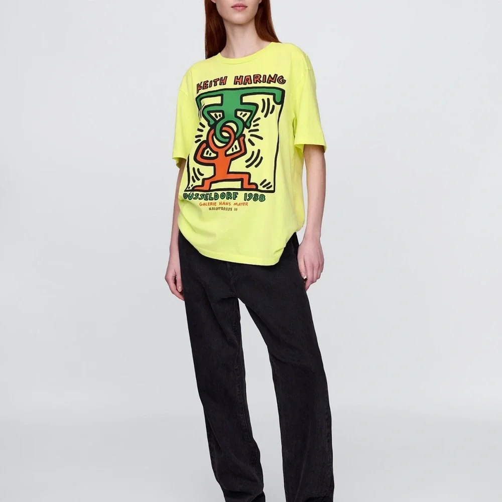 Keith Haring x GAP Düsseldorf 1988 Graphic T-Shirt Yellow Size XL New With Tags - Picture 4 of 7